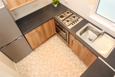 1 bed flat, Devonport Road, Stoke, Plymouth, PL34DL - Image 5